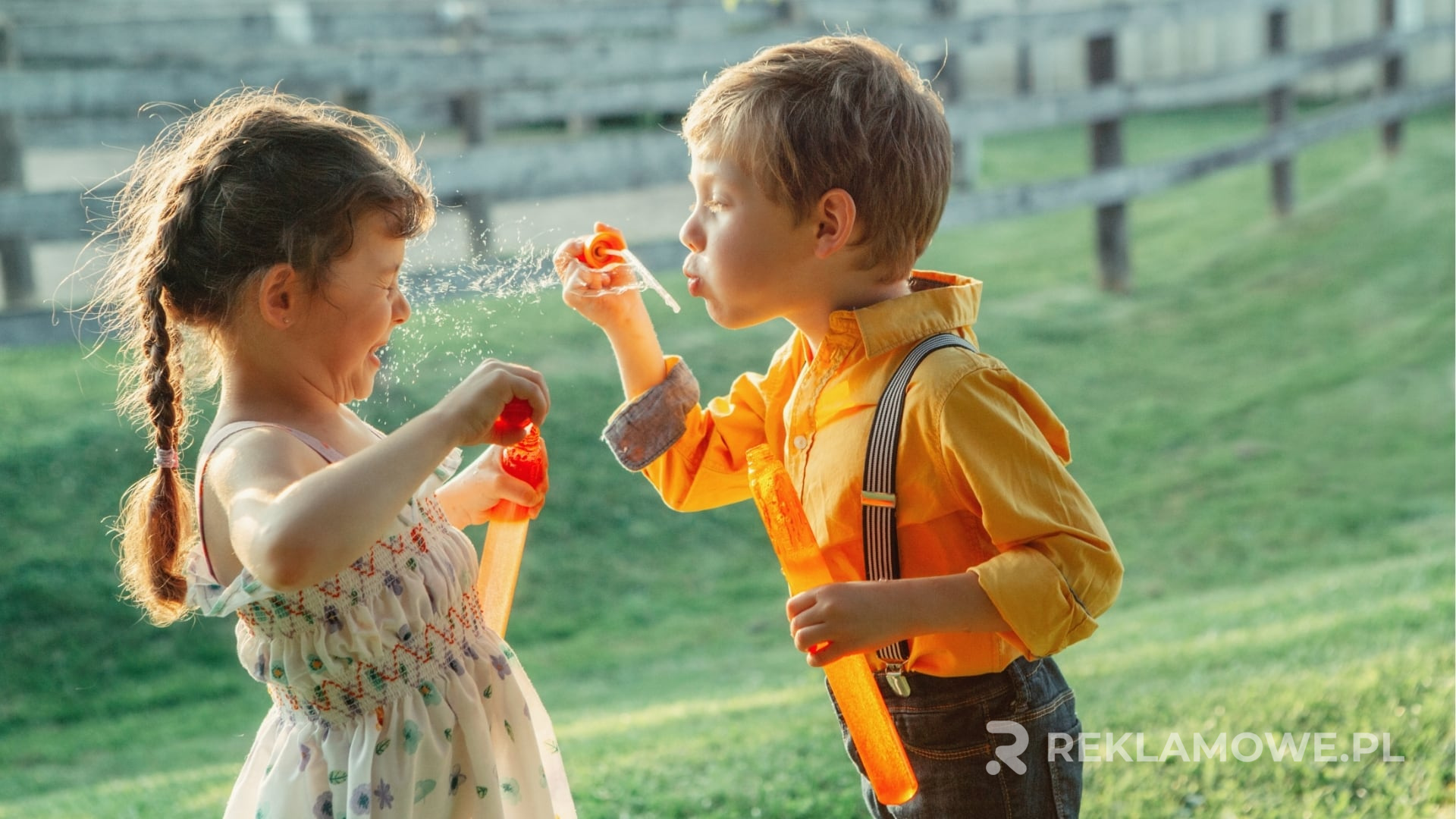 Ekologiczne bańki reklamowe w środowisku naturalnym